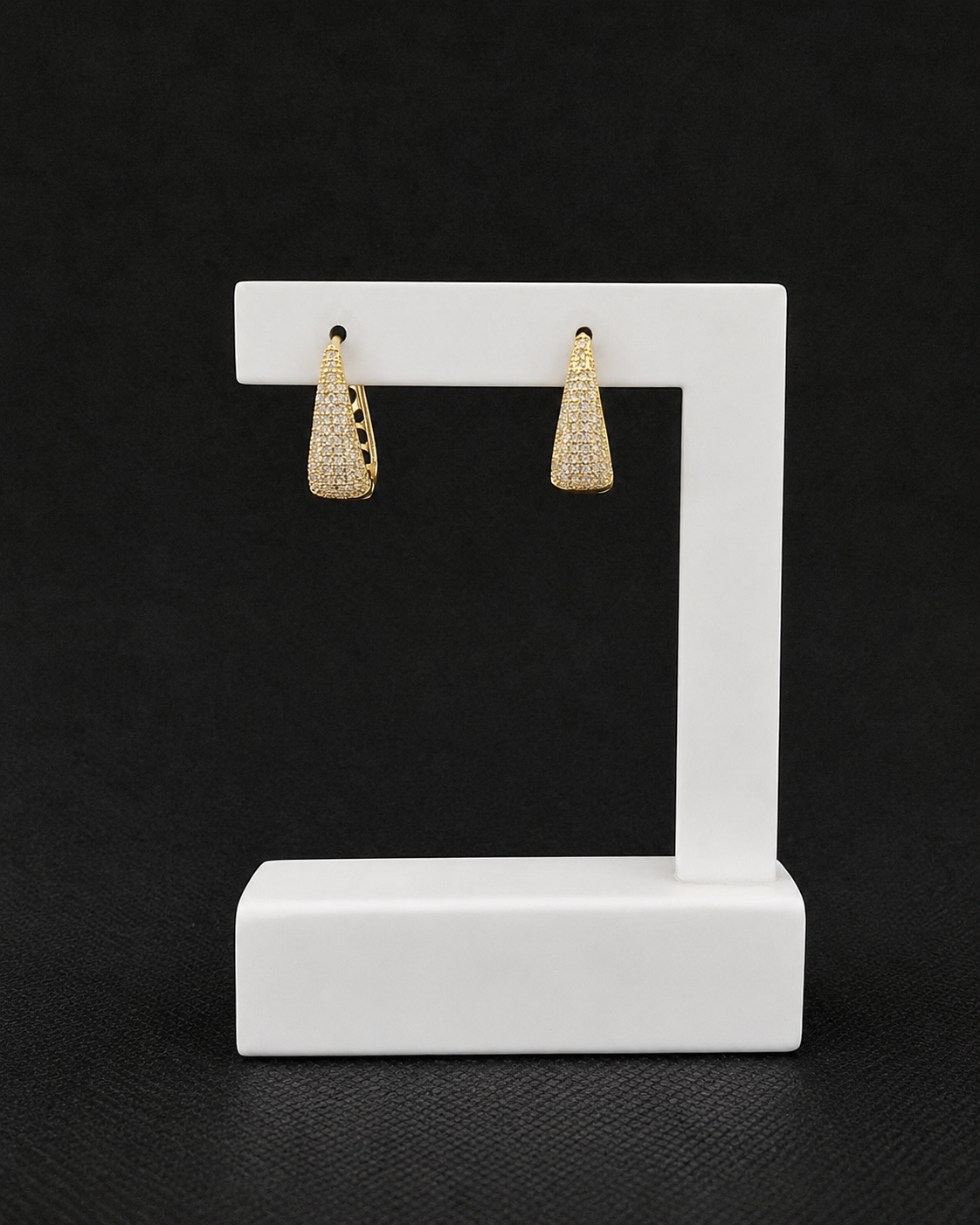Argola Semijoia Cravejada Modelo 6 Premium
