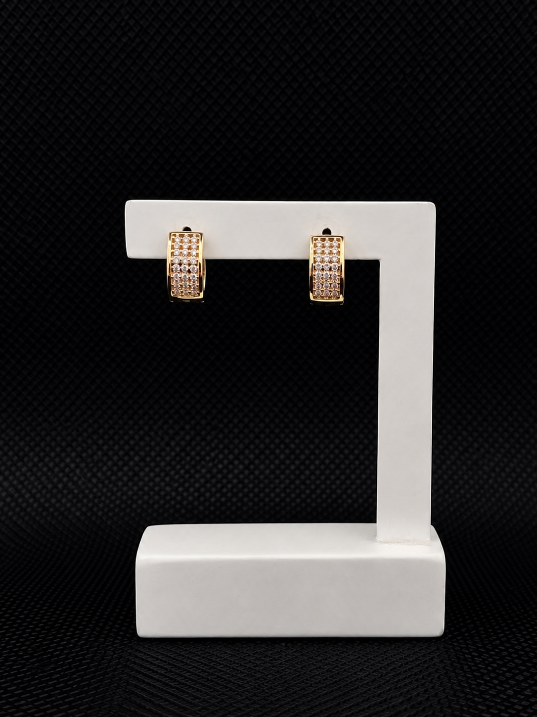 Argola Semijoia Cravejada Modelo 8 Elegante